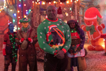 Картинка the+guardians+of+the+galaxy+holiday+special+||+2022 кино+фильмы -unknown+ другое стражи галактики праздничный спецвыпуск комедия фантастика короткометражка дэйв батиста dave bautista drax