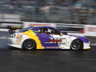 Картинка автомобили nissan datsun