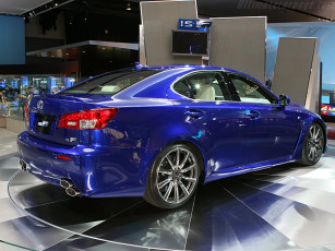 Картинка автомобили выставки уличные фото