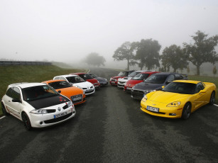 Картинка автомобили разные вместе