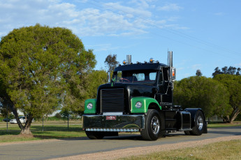 Картинка inter+transtar автомобили international тягач тяжелый грузовик седельный