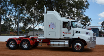 Картинка mack автомобили седельный тяжелый грузовик тягач