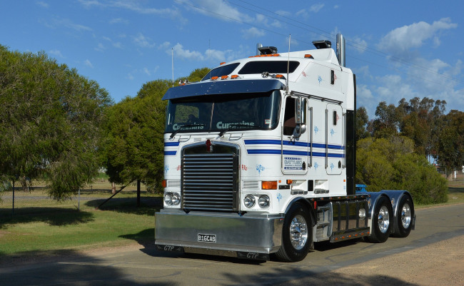 Обои картинки фото k108 kenworth, автомобили, kenworth, тягач, седельный, грузовик, тяжелый