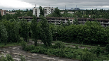 Картинка вид+на+Чаэс+из+припяти города -+здания +дома припять четвёртый энергоблок Чаэс