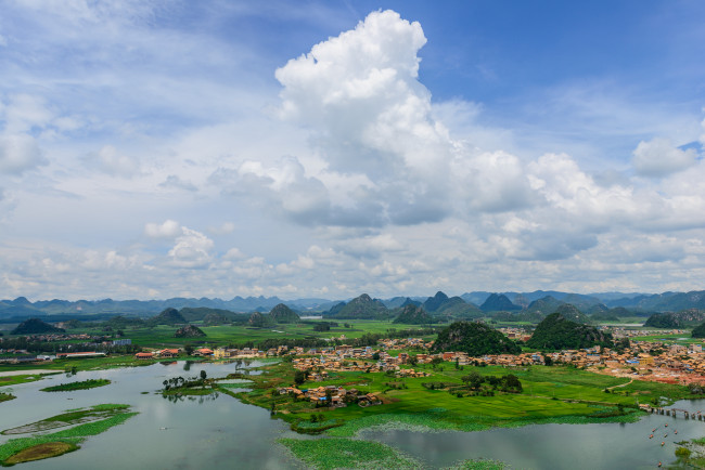 Обои картинки фото города, - панорамы, дома, горы, река