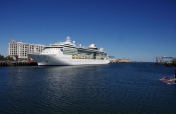 Картинка корабли лайнеры лайнер круиз