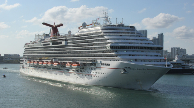 Обои картинки фото carnival breeze, корабли, лайнеры, круиз, лайнер