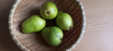 Картинка еда груши зеленые корзинка