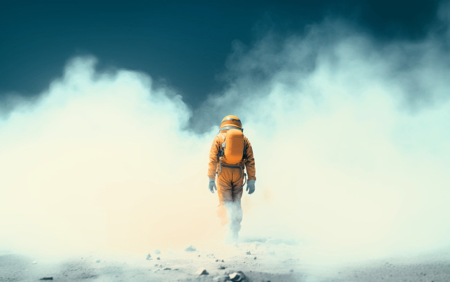 Обои картинки фото фэнтези, люди, человек, скафандр, баллон, туман