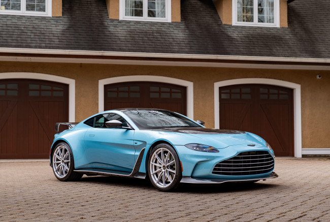 Обои картинки фото автомобили, aston martin, aston-martin