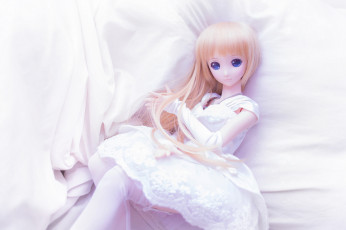 обоя разное, игрушки, куклы