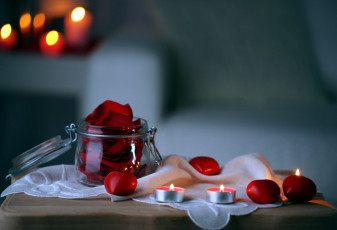 Картинка разное свечи лепестки