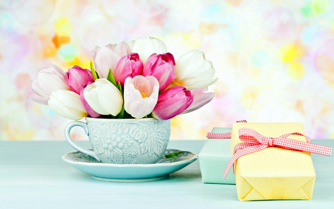Обои картинки фото цветы, тюльпаны, подарки, бант