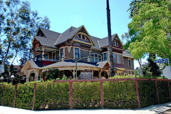 Картинка города -+здания +дома жилой дом