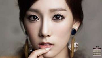 Картинка календари девушки лицо 2018 взгляд