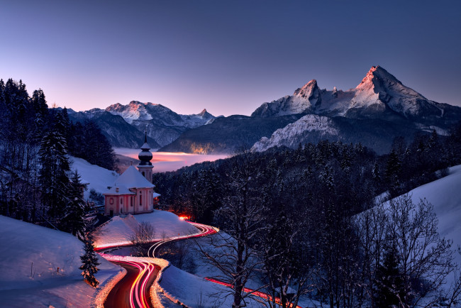 Обои картинки фото города, - католические соборы,  костелы,  аббатства, вечер, холмы, природа, горы, пейзаж, снег, дорога