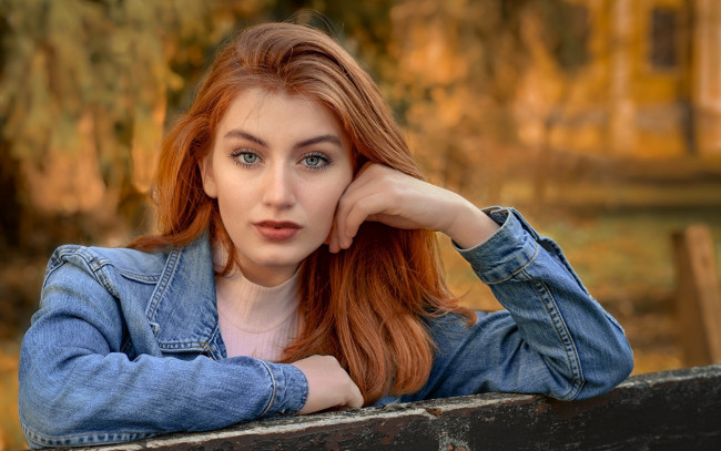 Обои картинки фото девушки, - рыжеволосые и разноцветные, рыжие, волосы, поза