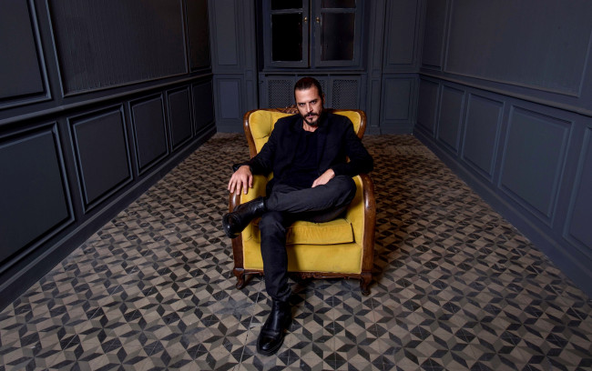 Обои картинки фото мужчины, mehmet g&, 252, ns&, mehmet, gunsur