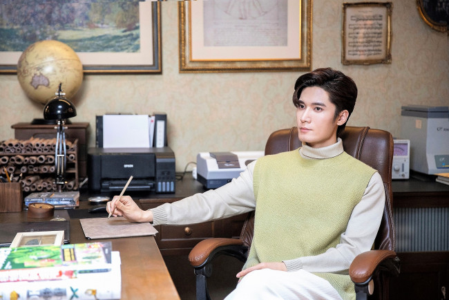 Обои картинки фото кино фильмы, i am the years,  you are the stars, модельер, стол