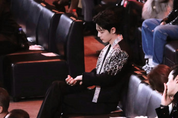 Картинка мужчины xiao+zhan актер зал люди