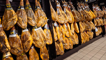 Картинка еда колбасные+изделия испанский хамон