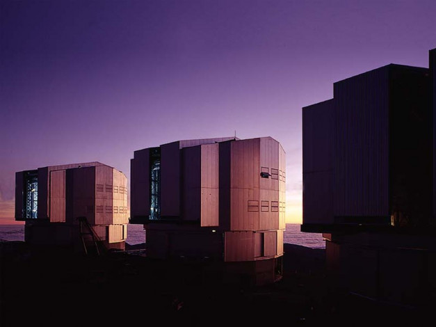 Обои картинки фото очень, большой, телескоп, космос, разное, другое