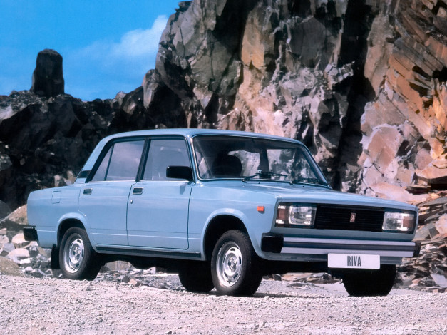 Обои картинки фото 2105, riva, saloon, автомобили, ваз