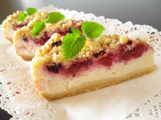 Обои картинки фото автор, varvarra, еда, пироги, мята, пирожные, салфетка