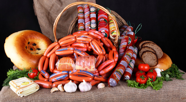 Обои картинки фото еда, колбасные, изделия, сосиски, мясо, колбаса