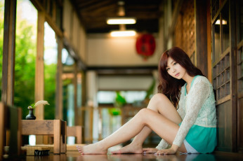 Картинка девушки -unsort+ азиатки поза лицо взгляд