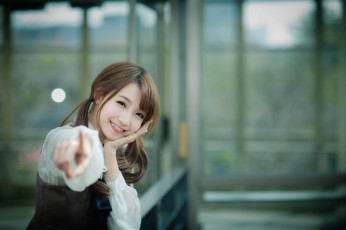 Картинка девушки -unsort+ азиатки улыбка поза лицо жест взгляд