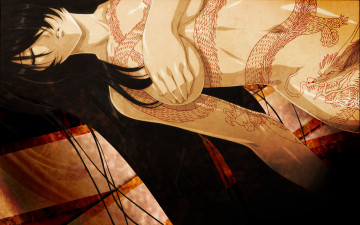 Картинка аниме ikki+tousen стан лежит брюнетка тело дракон тату девушка