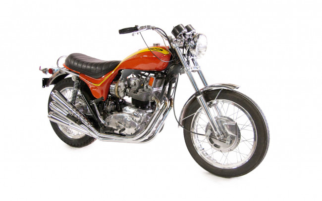 Обои картинки фото мотоциклы, triumph, motorcycle, red