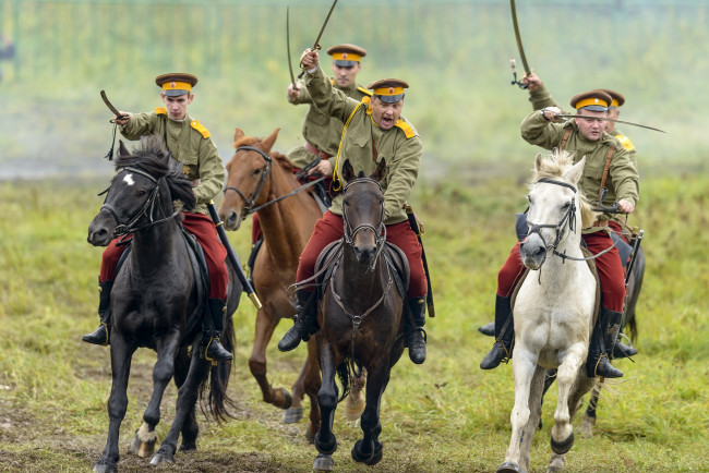 Обои картинки фото оружие, армия, спецназ, реконструкция, конница, атака