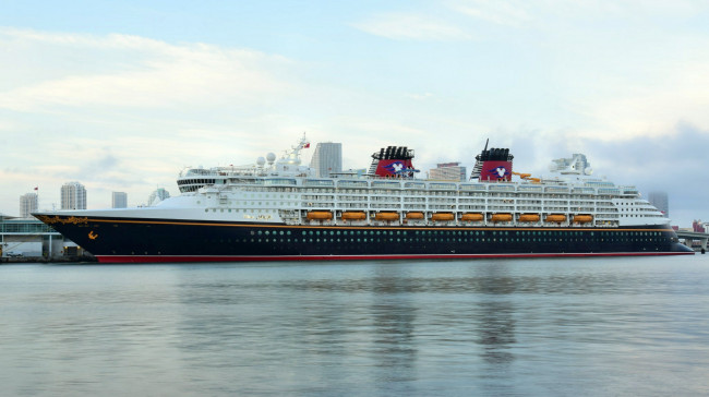 Обои картинки фото disney magic, корабли, лайнеры, круиз, лайнер