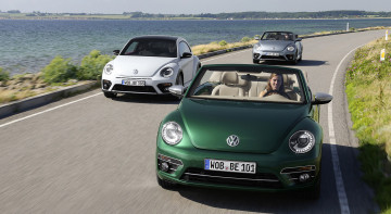 обоя volkswagen beetle coupe and cabrio 2017, автомобили, volkswagen, 2017, cabrio, coupe, beetle