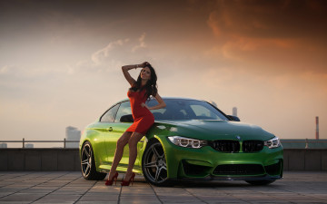 Картинка автомобили -авто+с+девушками bmw