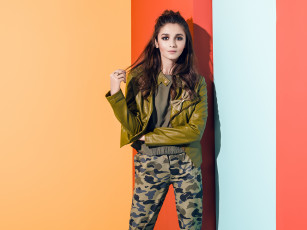обоя alia bhatt , 2019, девушки, alia bhatt, alia, bhatt, кожаная, куртка, знаменитости, индия