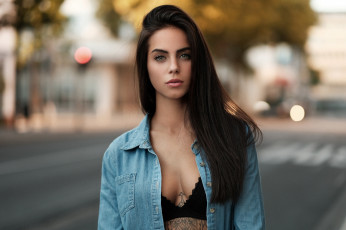 Картинка marlen+valderrama+alvarez девушки marlen valderrama alvare alvarez девушка модель брюнетка красотка красавица поза сексуальная взгляд причёска макияж