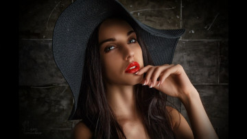 Картинка alla+berger девушки алла+бергер alla berger шляпа портрет лицо алла бергер девушка красотка красавица брюнетка поза стройная тату татуировка макияж взгляд