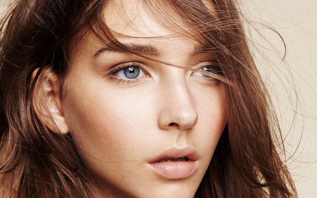 Обои картинки фото rachel cook, девушки, rachel, cook, девушка, красотка, взгляд, светловолосая, модель, лицо, портрет