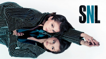 обоя selena gomez - snl photoshoot in new york , may 2022, девушки, selena gomez, селена, гомес, актриса, певица, snl, май, фотосессия