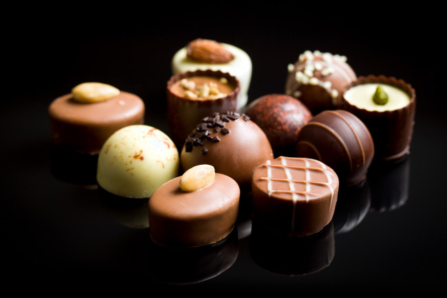 Обои картинки фото еда, конфеты,  шоколад,  мармелад,  сладости, шоколадные, ассорти