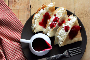 Картинка еда блины оладьи творог сироп вилка блинчики