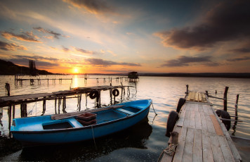 Картинка корабли лодки +шлюпки закат небо море ivailo bosev bulgaria varnalake лодка причалы