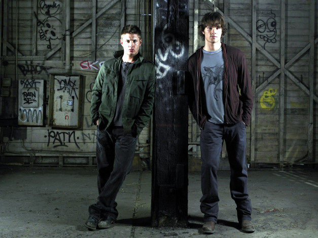 Обои картинки фото кино фильмы, supernatural, padalecki, jared, ackles, jensen
