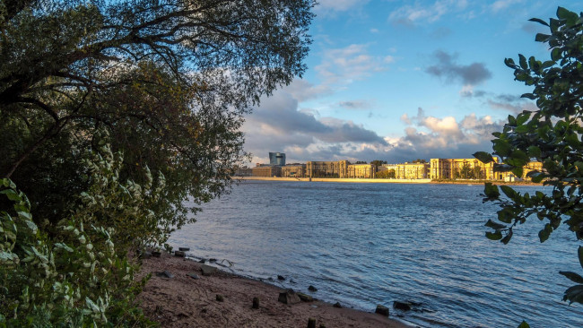 Обои картинки фото города, санкт-петербург,  петергоф , россия, st, petersburg, neva, river