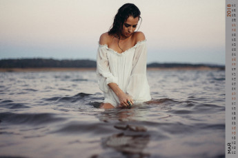 Картинка календари девушки водоем
