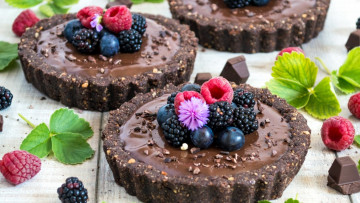 Картинка еда пирожные +кексы +печенье малина черника