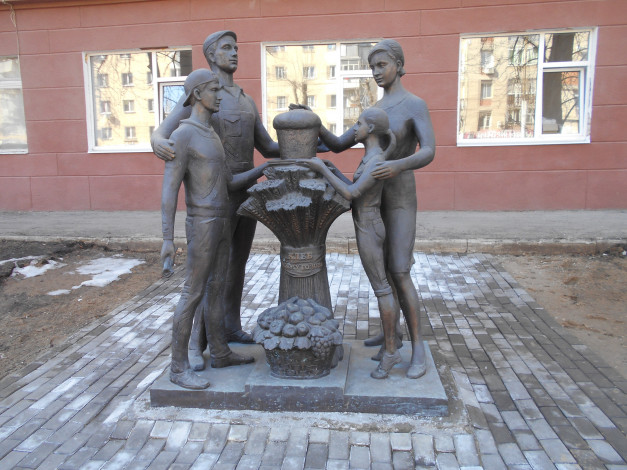 Обои картинки фото города, - памятники,  скульптуры,  арт-объекты, памятник, скульптура, город